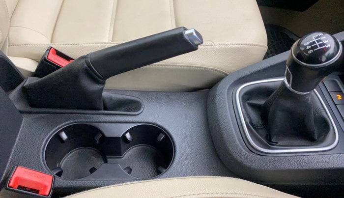 2012 Volkswagen Jetta COMFORTLINE TSI, Petrol, Manual, 31,499 km, Gear Lever