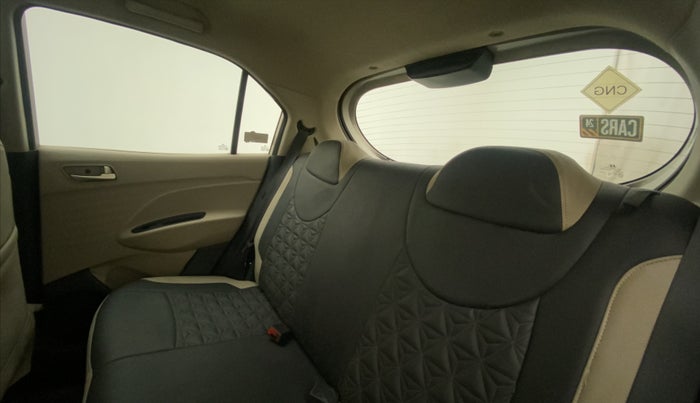 2019 Hyundai NEW SANTRO SPORTZ CNG, CNG, Manual, 63,530 km, Right Side Rear Door Cabin