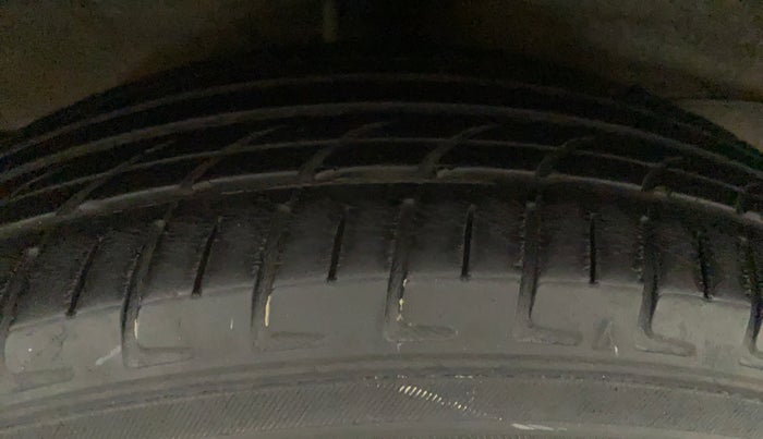 2019 Hyundai NEW SANTRO SPORTZ CNG, CNG, Manual, 63,530 km, Right Rear Tyre Tread