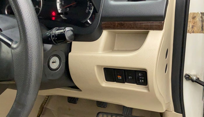 2013 Maruti Swift Dzire VXI, Petrol, Manual, 38,664 km, Dashboard - Headlight height adjustment not working
