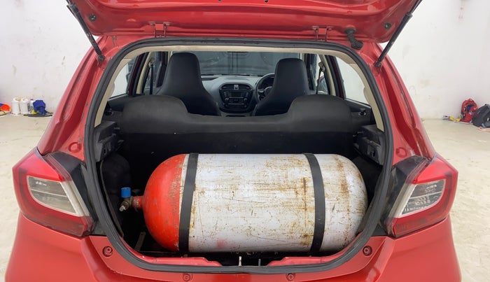 2018 Tata Tiago XTA PETROL, CNG, Automatic, 75,818 km, Boot Inside