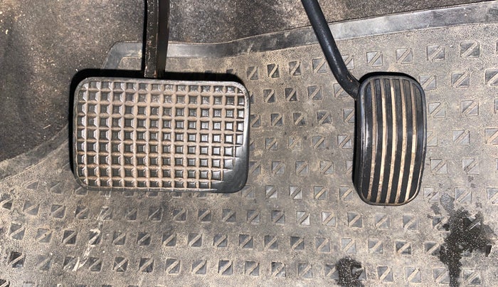 2018 Tata Tiago XTA PETROL, CNG, Automatic, 75,818 km, Pedals