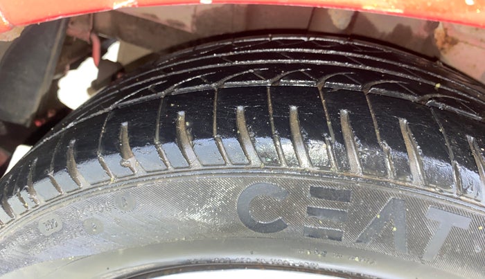 2018 Tata Tiago XTA PETROL, CNG, Automatic, 75,818 km, Right Rear Tyre Tread