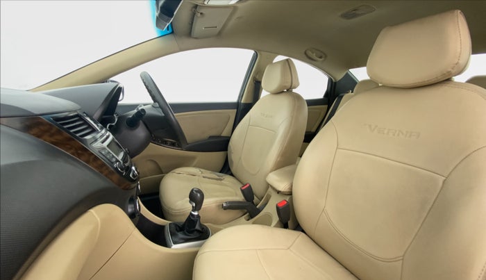 2013 Hyundai Verna FLUIDIC 1.6 SX VTVT, Petrol, Manual, 73,632 km, Right Side Front Door Cabin