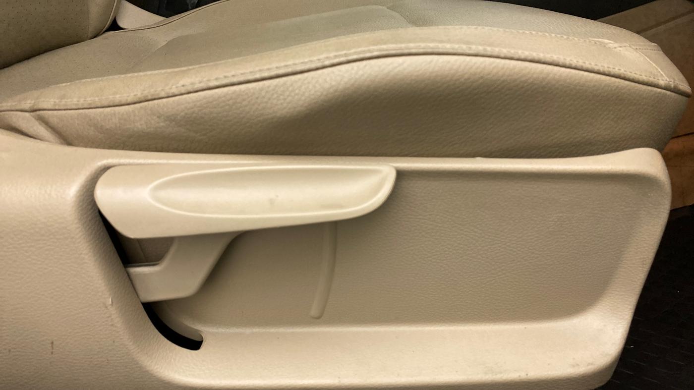 2021 Volkswagen Vento HIGHLINE 1.0L TSI AT, Petrol, Automatic, 50,711 km, Driver Side Adjustment Panel