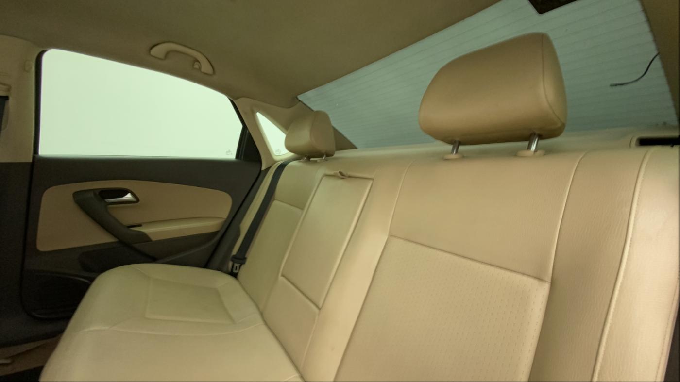 2021 Volkswagen Vento HIGHLINE 1.0L TSI AT, Petrol, Automatic, 50,711 km, Right Side Rear Door Cabin