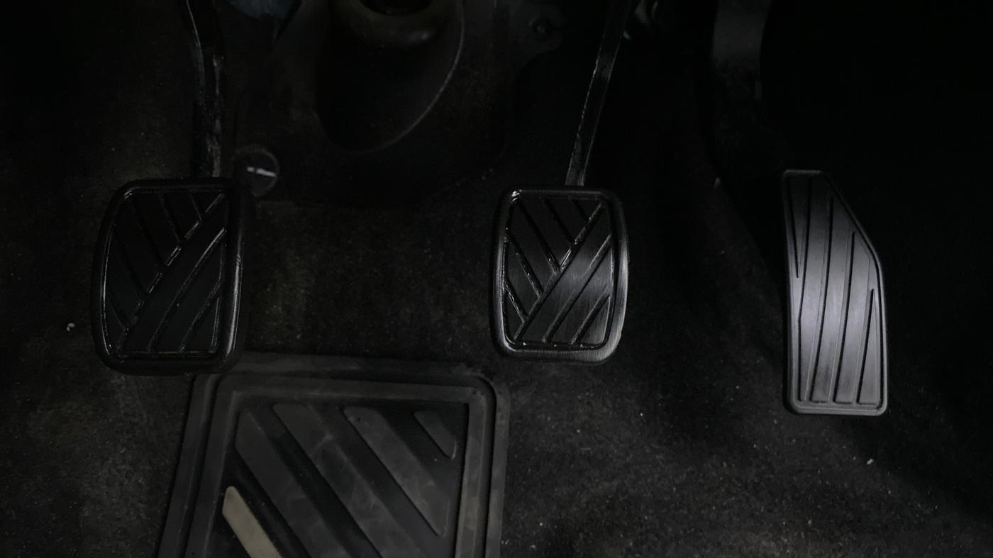 2017 Maruti IGNIS DELTA 1.2, Petrol, Manual, 30,298 km, Pedals