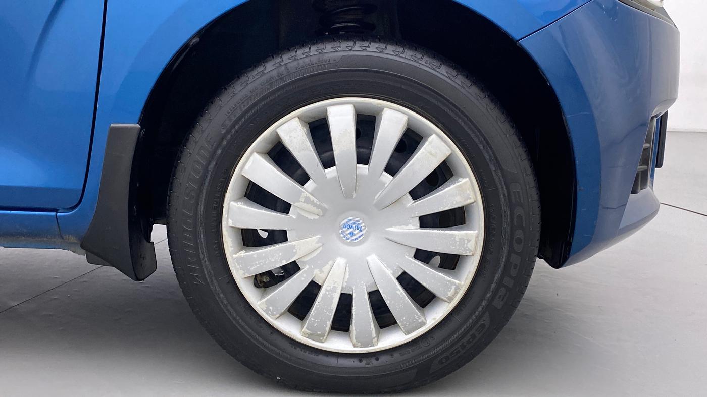 2017 Maruti IGNIS DELTA 1.2, Petrol, Manual, 30,298 km, Right Front Wheel