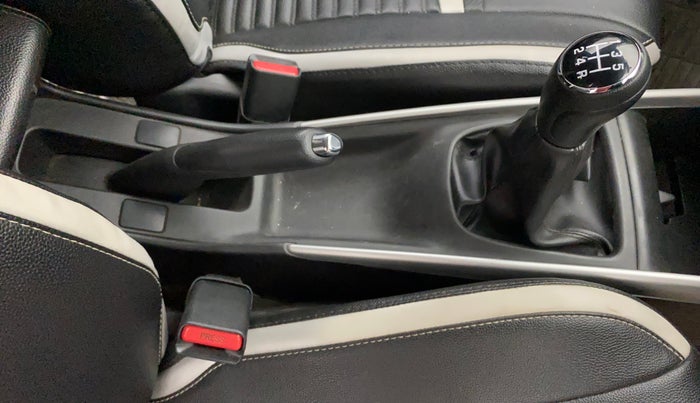 2018 Maruti Baleno DELTA PETROL 1.2, CNG, Manual, 77,320 km, Gear Lever