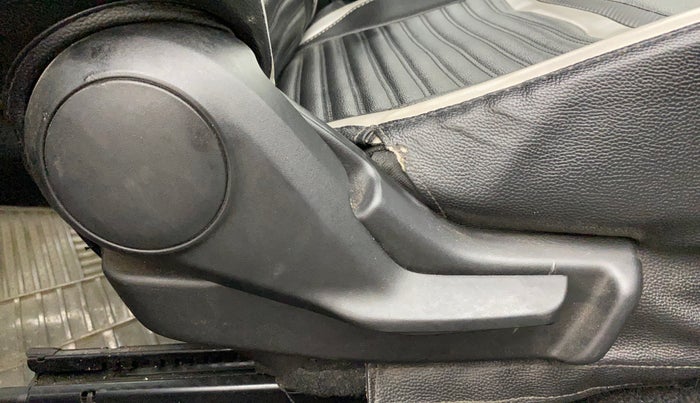 2018 Maruti Baleno DELTA PETROL 1.2, CNG, Manual, 77,320 km, Driver Side Adjustment Panel