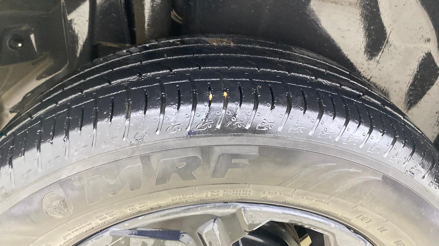 2022 Maruti BREZZA ZXI SMART HYBRID , Petrol, Manual, 28,481 km, Right Rear Tyre Tread