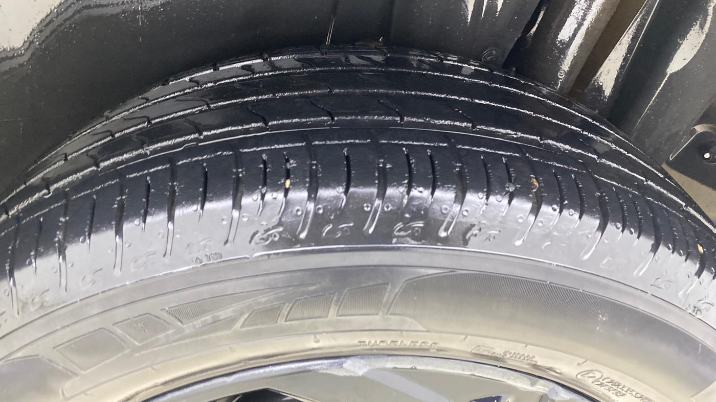 2022 Maruti BREZZA ZXI SMART HYBRID , Petrol, Manual, 28,481 km, Left Rear Tyre Tread