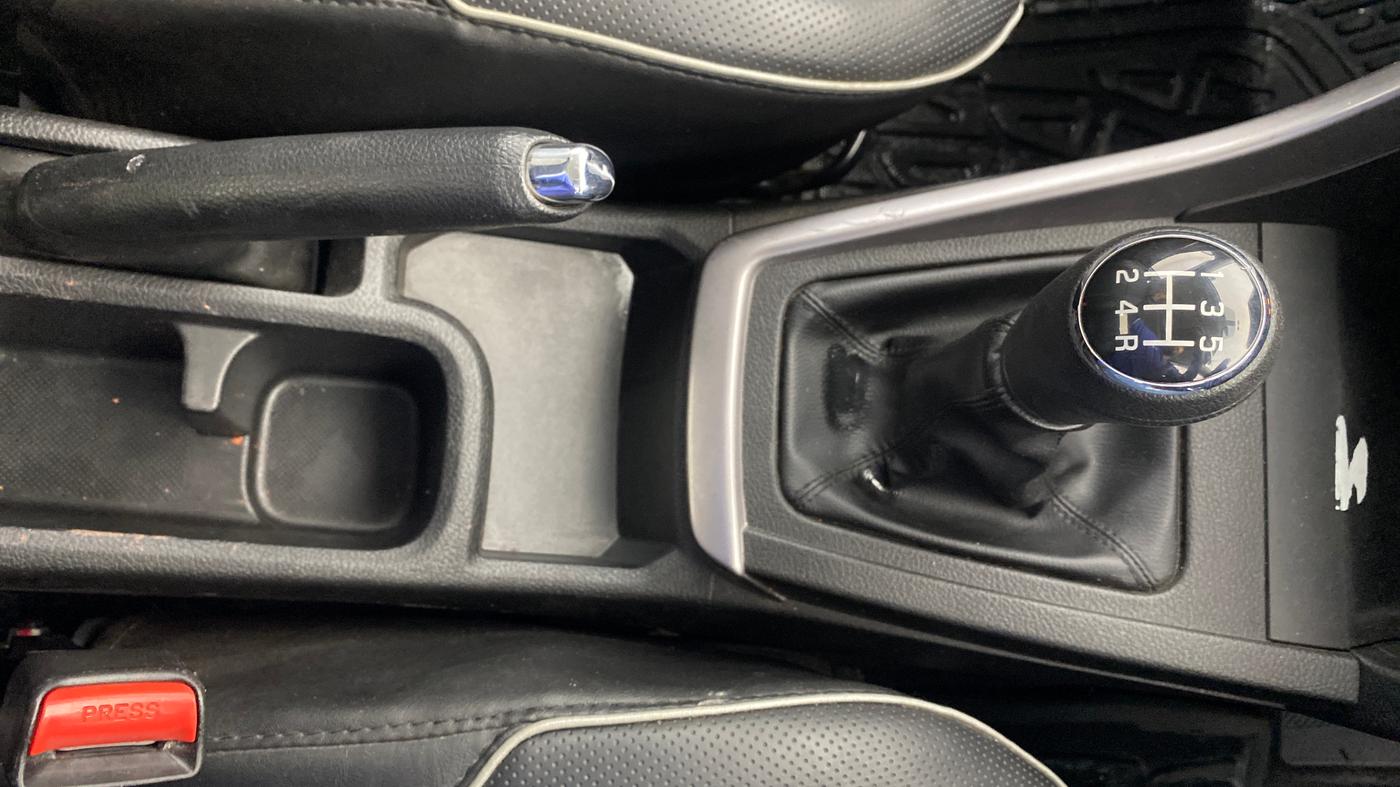 2022 Maruti BREZZA ZXI SMART HYBRID , Petrol, Manual, 28,481 km, Gear Lever