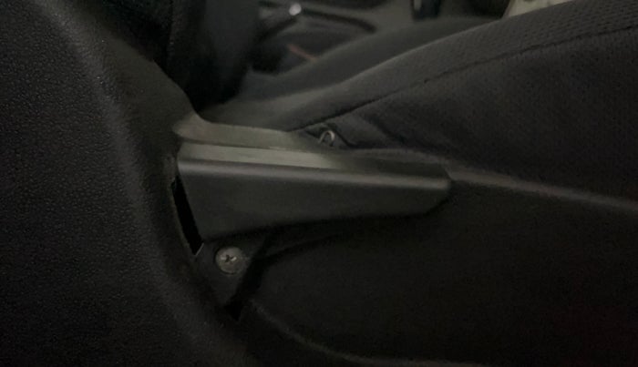 2017 Tata Tiago XT PETROL, Petrol, Manual, 48,577 km, Driver Side Adjustment Panel