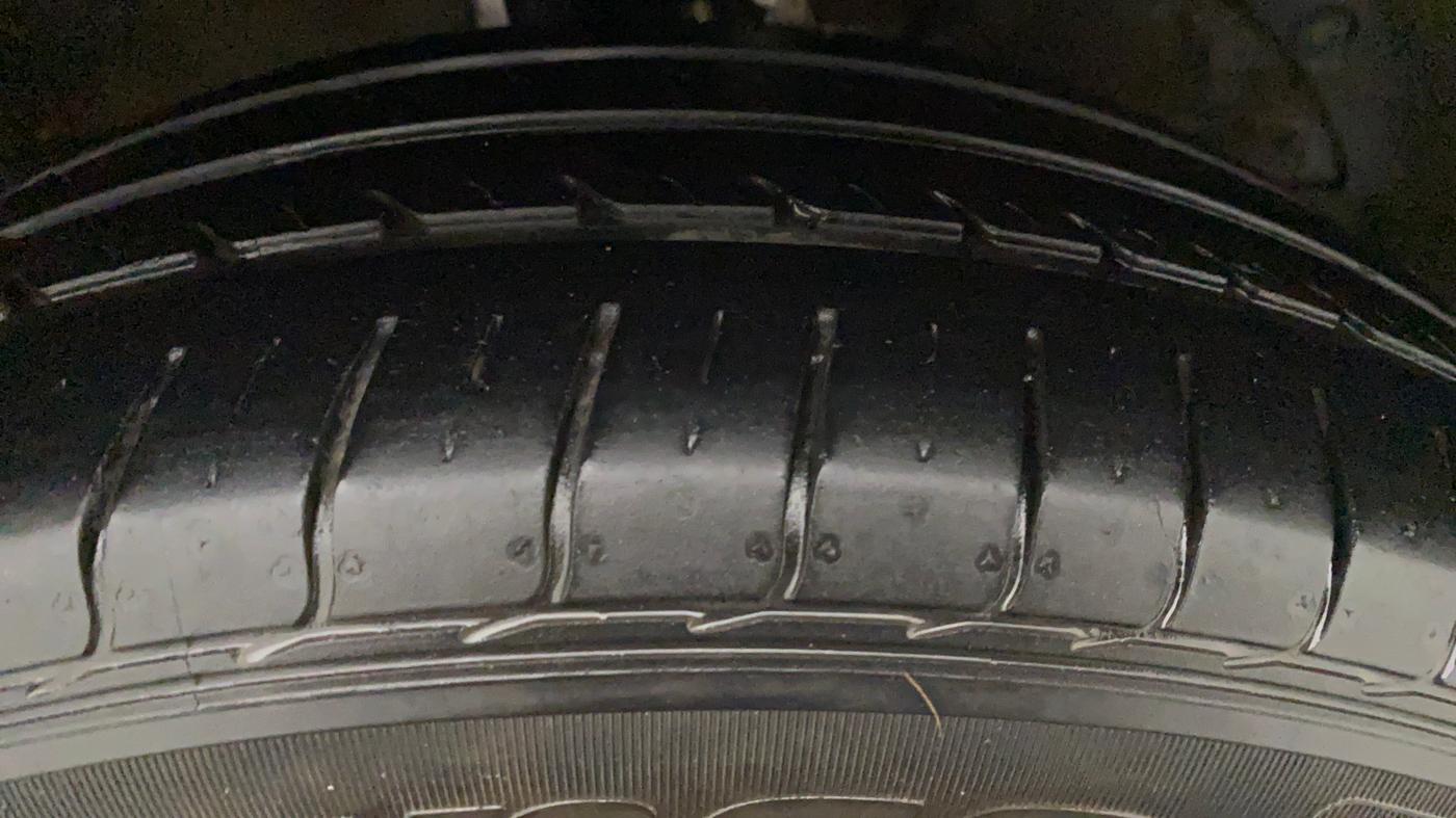 2017 Maruti Baleno DELTA PETROL 1.2, Petrol, Manual, 67,280 km, Left Rear Tyre Tread