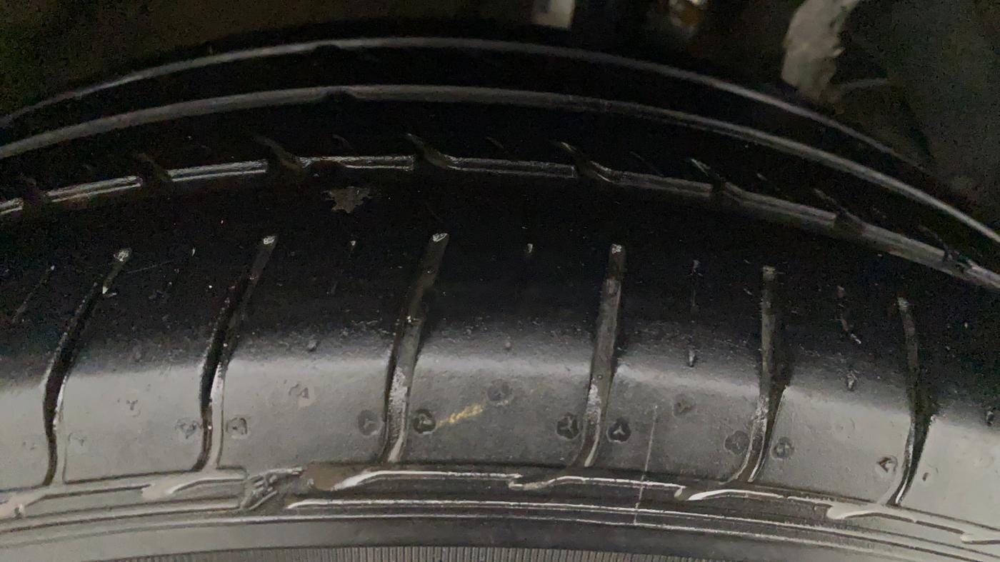 2017 Maruti Baleno DELTA PETROL 1.2, Petrol, Manual, 67,280 km, Right Rear Tyre Tread