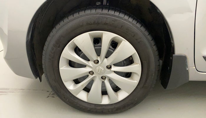 2017 Maruti Baleno DELTA PETROL 1.2, Petrol, Manual, 67,280 km, Left Front Wheel