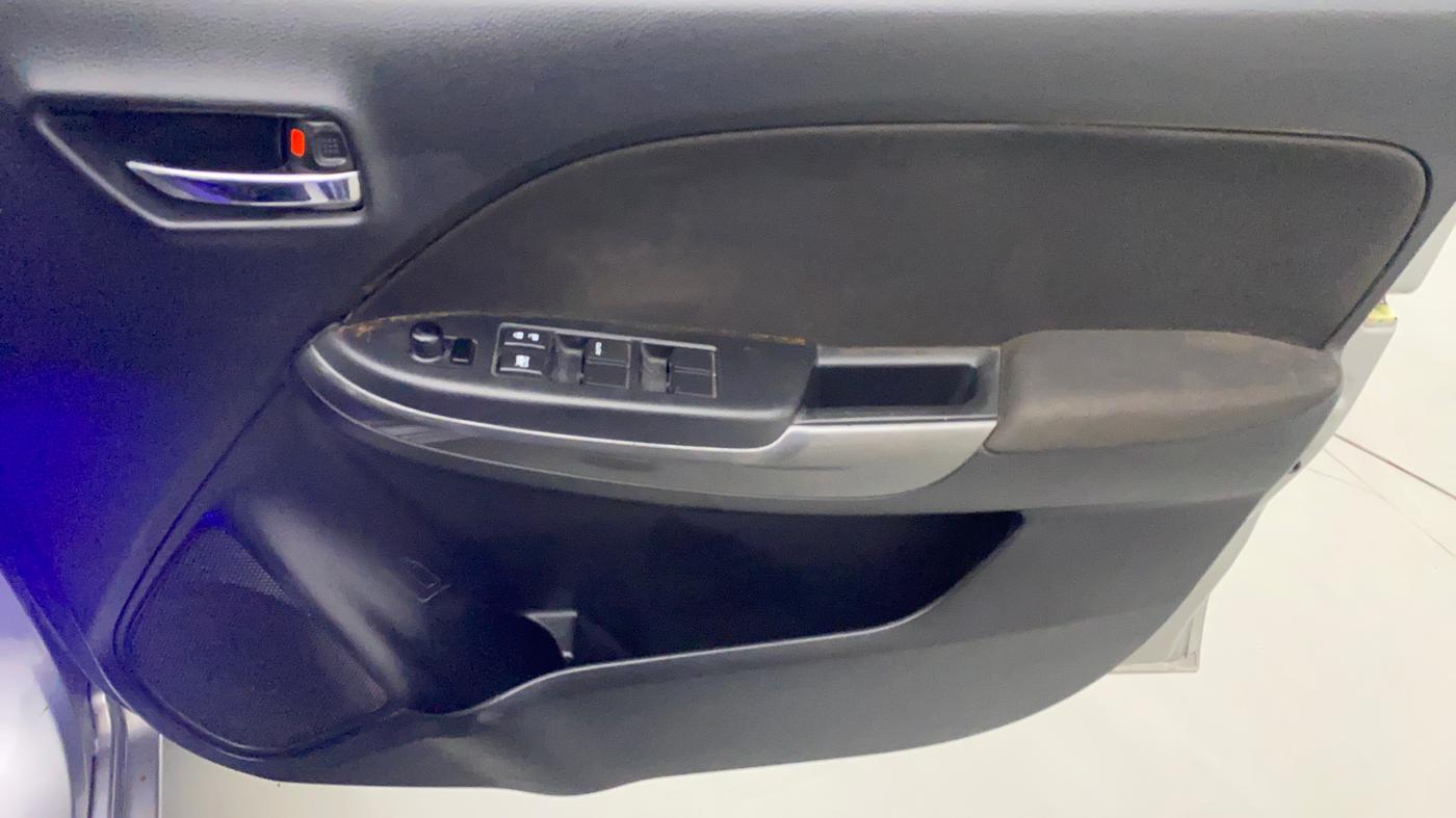 2017 Maruti Baleno DELTA PETROL 1.2, Petrol, Manual, 67,280 km, Driver Side Door Panels Control
