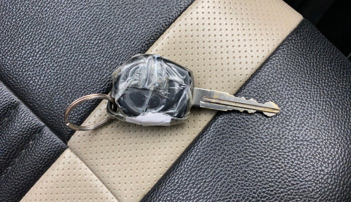 2018 Maruti Wagon R 1.0 VXI AMT, Petrol, Automatic, 52,248 km, Key Close Up