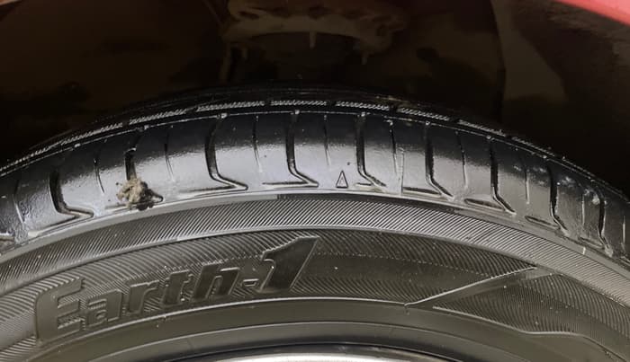 2016 Hyundai Xcent S 1.2, Petrol, Manual, 51,391 km, Right Front Tyre Tread