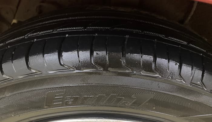2016 Hyundai Xcent S 1.2, Petrol, Manual, 51,391 km, Right Rear Tyre Tread