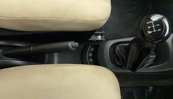 2017 Maruti Wagon R 1.0 LXI CNG, CNG, Manual, 14,601 km, Gear Lever