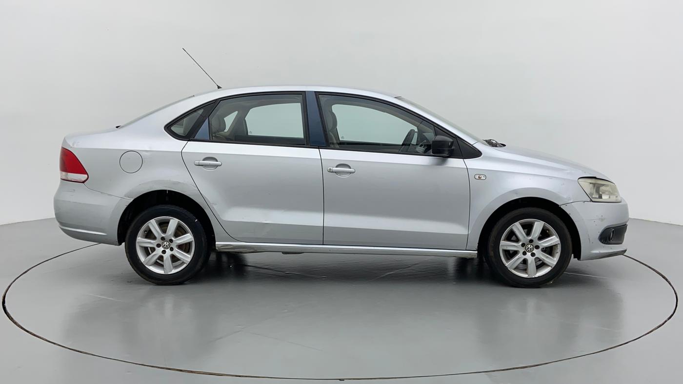 2010 Volkswagen Vento HIGHLINE 1.6 MPI, Petrol, Manual, 1,21,832 km, Right Side View