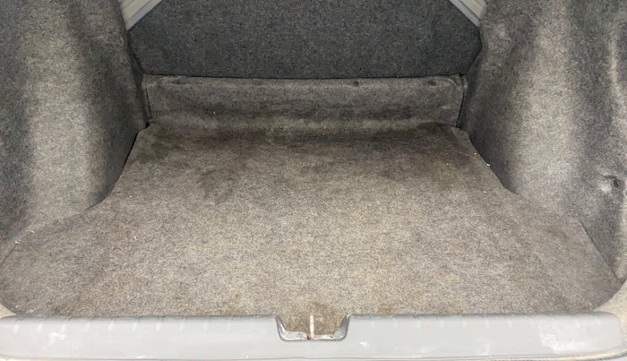 2014 Honda City 1.5L I-VTEC V MT, Petrol, Manual, 1,29,990 km, Boot Inside