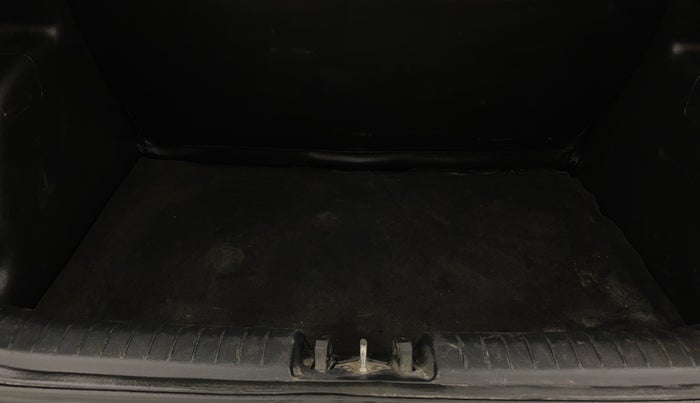 2021 Hyundai VENUE S 1.2, Petrol, Manual, 98,506 km, Boot Inside