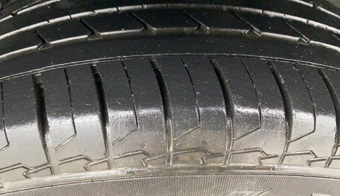 2021 Hyundai VENUE S 1.2, Petrol, Manual, 98,506 km, Left Rear Tyre Tread