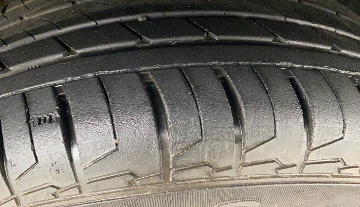 2021 Hyundai VENUE S 1.2, Petrol, Manual, 98,506 km, Right Front Tyre Tread