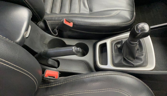 2021 Hyundai VENUE S 1.2, Petrol, Manual, 98,506 km, Gear Lever