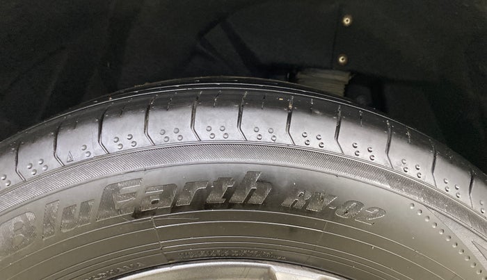 2022 Mahindra XUV700 AX 7 LUXURY D AT 7 STR, Diesel, Automatic, 93,680 km, Left Rear Tyre Tread