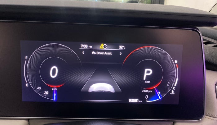 2022 Mahindra XUV700 AX 7 LUXURY D AT 7 STR, Diesel, Automatic, 93,680 km, Odometer Image