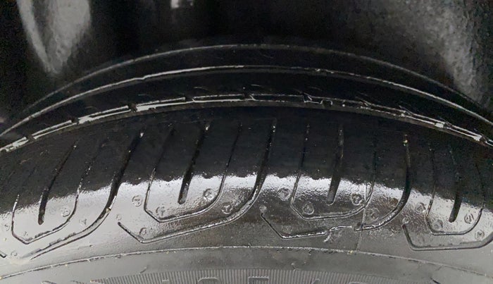 2017 Volkswagen Polo HIGHLINE1.5L, Diesel, Manual, 96,266 km, Right Rear Tyre Tread