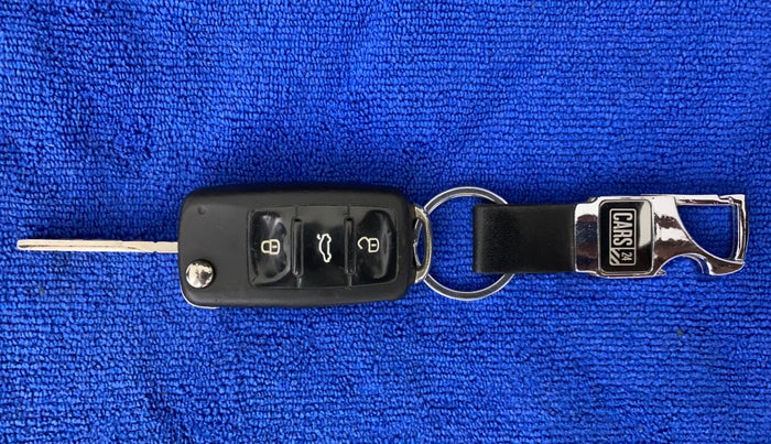 2017 Volkswagen Polo HIGHLINE1.5L, Diesel, Manual, 96,266 km, Key Close Up
