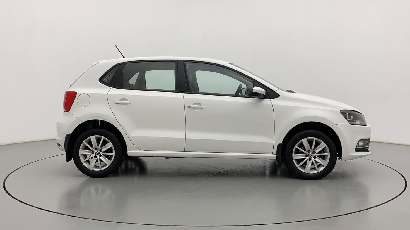 2017 Volkswagen Polo HIGHLINE1.5L, Diesel, Manual, 96,266 km, Right Side View