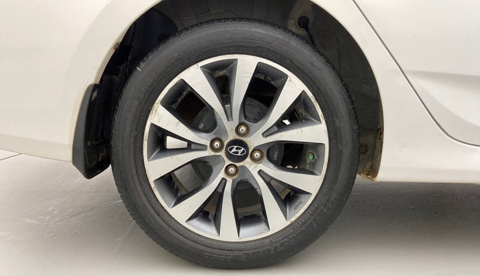 2016 Hyundai Verna FLUIDIC 4S 1.6 VTVT SX, Petrol, Manual, 66,039 km, Right Rear Wheel