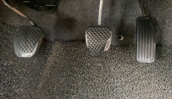 2014 Honda Amaze 1.5L I-DTEC S, Diesel, Manual, 1,43,862 km, Pedals