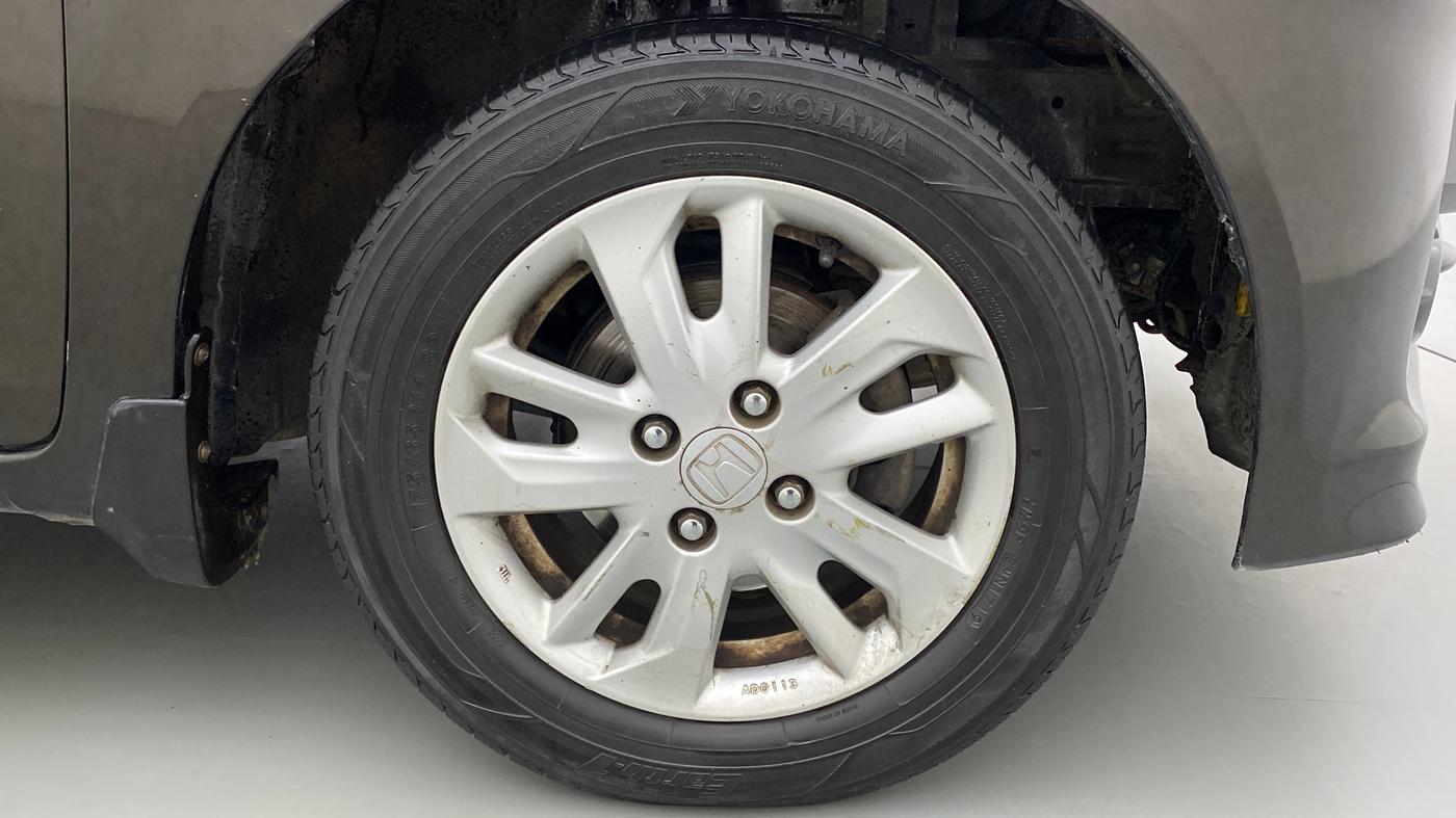 2015 Honda Amaze 1.5L I-DTEC VX, Diesel, Manual, 80,841 km, Right Front Wheel