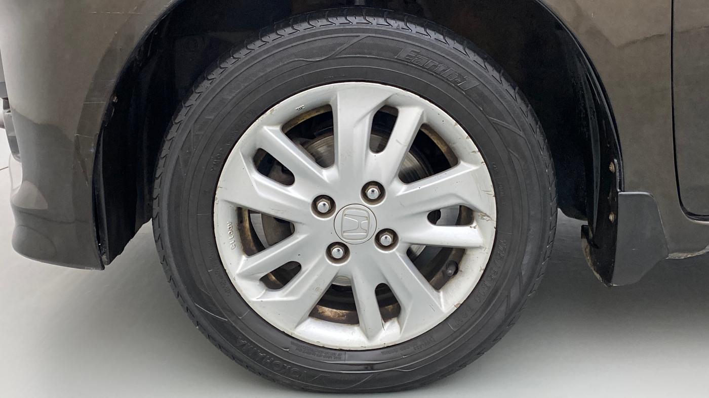 2015 Honda Amaze 1.5L I-DTEC VX, Diesel, Manual, 80,841 km, Left Front Wheel