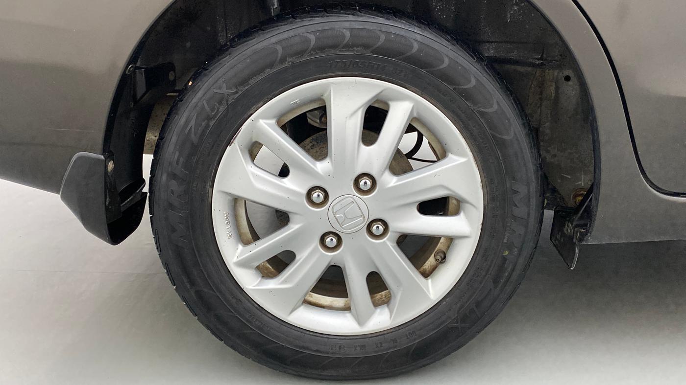 2015 Honda Amaze 1.5L I-DTEC VX, Diesel, Manual, 80,841 km, Right Rear Wheel