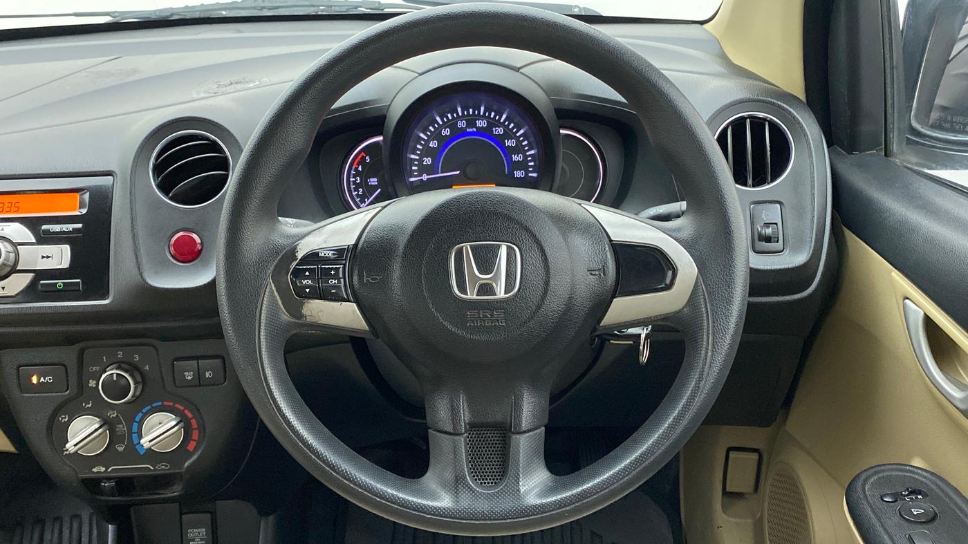 2015 Honda Amaze 1.5L I-DTEC VX, Diesel, Manual, 80,841 km, Steering Wheel Close Up