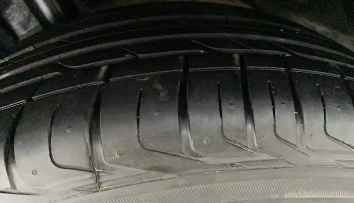 2021 Tata NEXON XZA+ (O) 1.2 RTN, Petrol, Automatic, 21,335 km, Left Front Tyre Tread