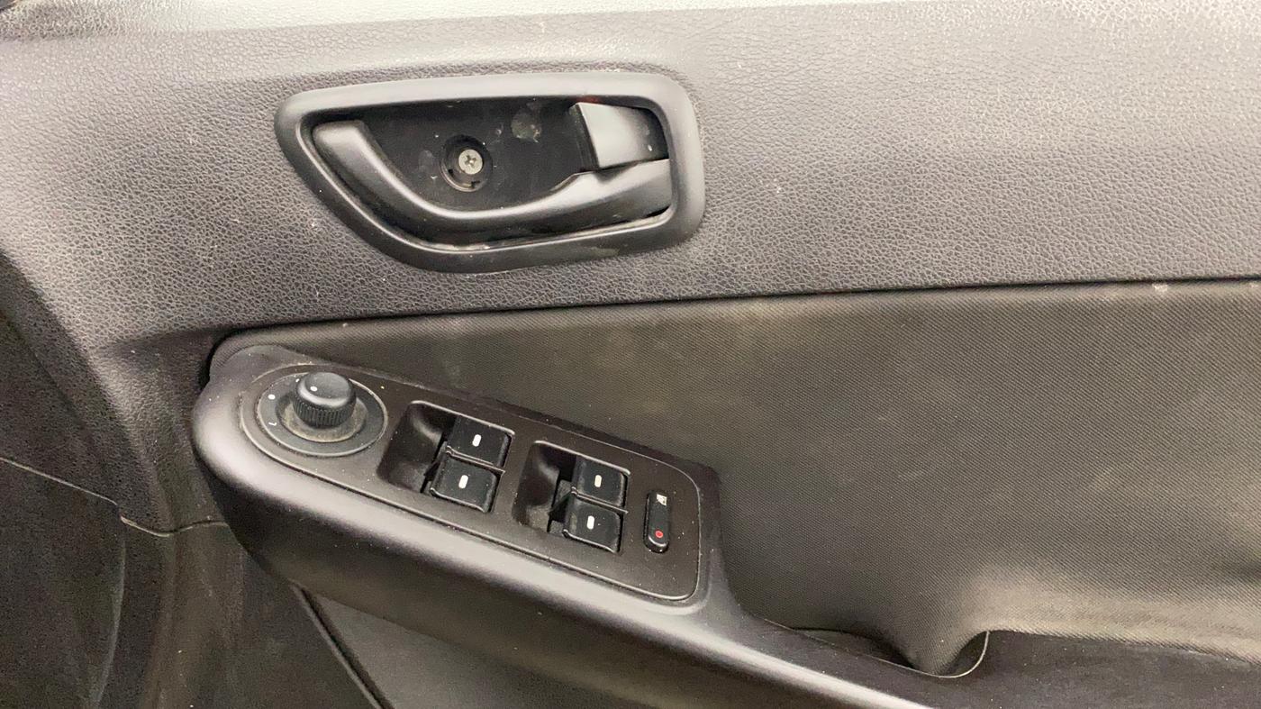 2014 Tata Zest XM PETROL, Petrol, Manual, 75,967 km, Driver Side Door Panels Control