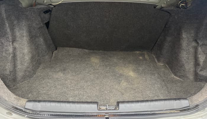 2015 Honda Amaze 1.2L I-VTEC E, Petrol, Manual, 46,344 km, Boot Inside