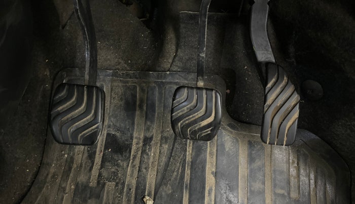 2020 Renault TRIBER RXZ, Petrol, Manual, 59,218 km, Pedals