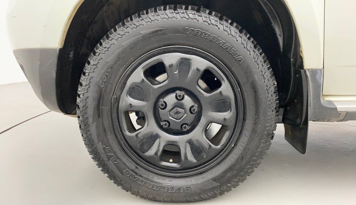 2014 Renault Duster 110 PS RXL DIESEL, Diesel, Manual, 76,746 km, Left Front Wheel