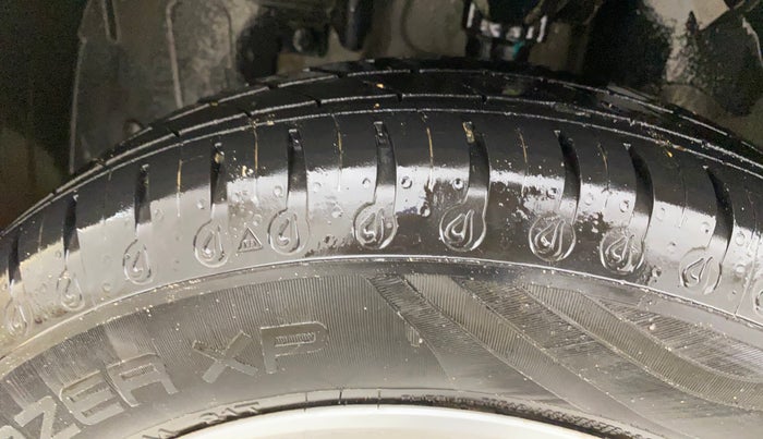 2022 Renault Kwid RXT 0.8, Petrol, Manual, 8,150 km, Left Front Tyre Tread