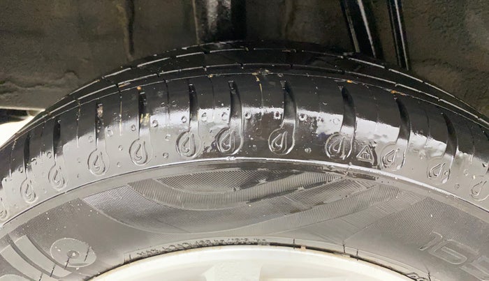 2022 Renault Kwid RXT 0.8, Petrol, Manual, 8,150 km, Right Rear Tyre Tread